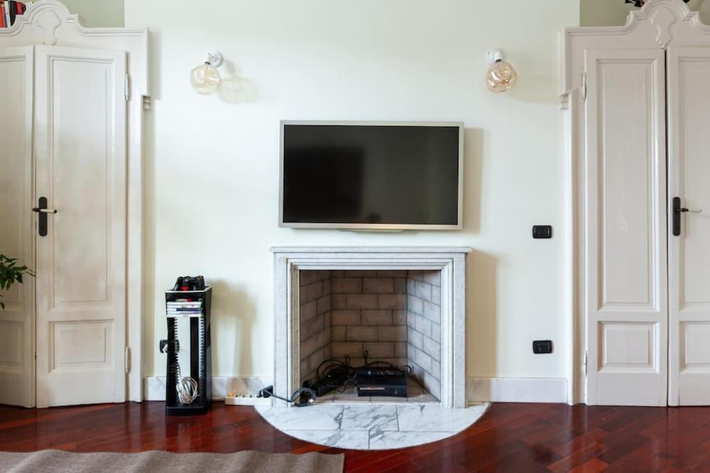 Casa Delle 5 Giornate Di Milano Apartment Luaran gambar