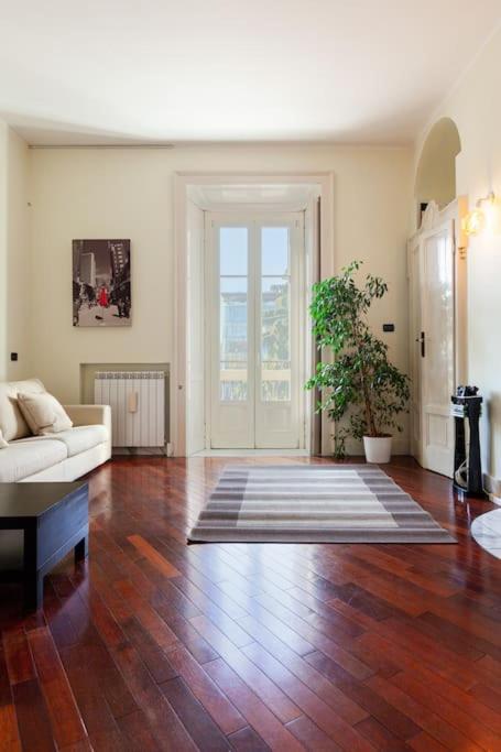 Casa Delle 5 Giornate Di Milano Apartment Luaran gambar
